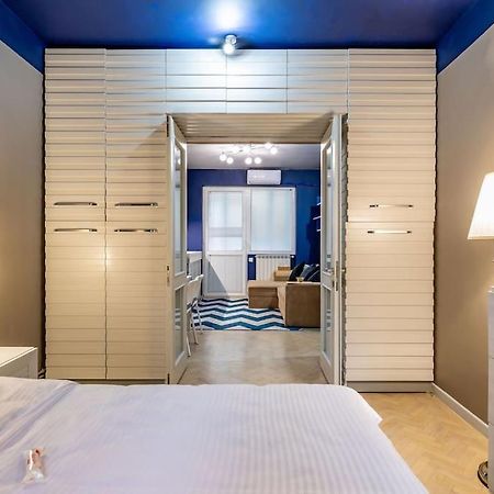 Modern - Central Apartment Bukares Bagian luar foto
